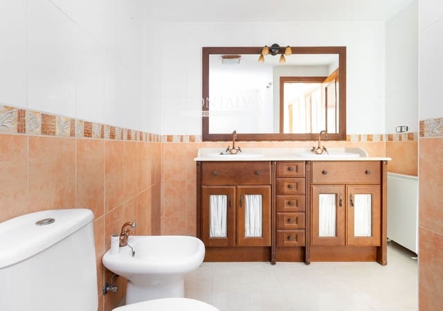3 Zimmer Wohnung zu vermieten in Atarfe mit Garage - 700 € (Ref: 10135239)