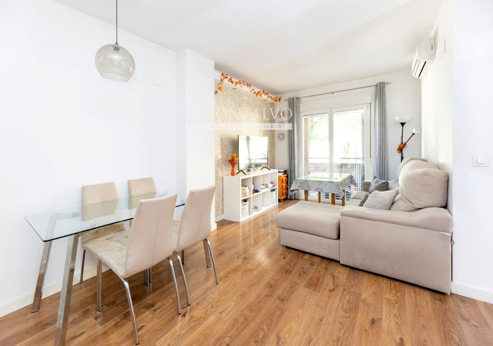 3 bedroom Flat for sale in Granada city with garage - € 157,000 (Ref: 10153996)