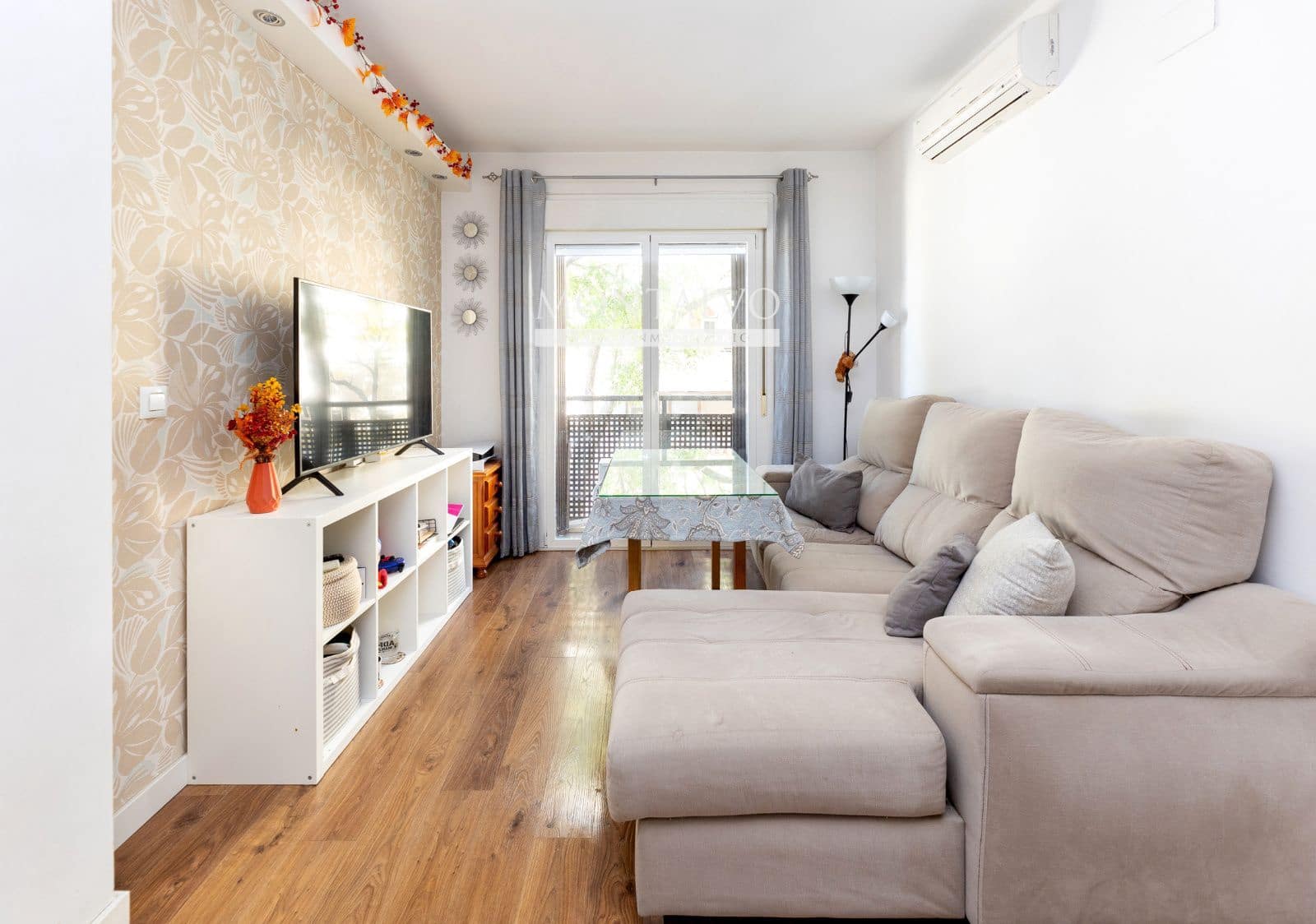 3 bedroom Flat for sale in Granada city with garage - € 157,000 (Ref: 10153996)