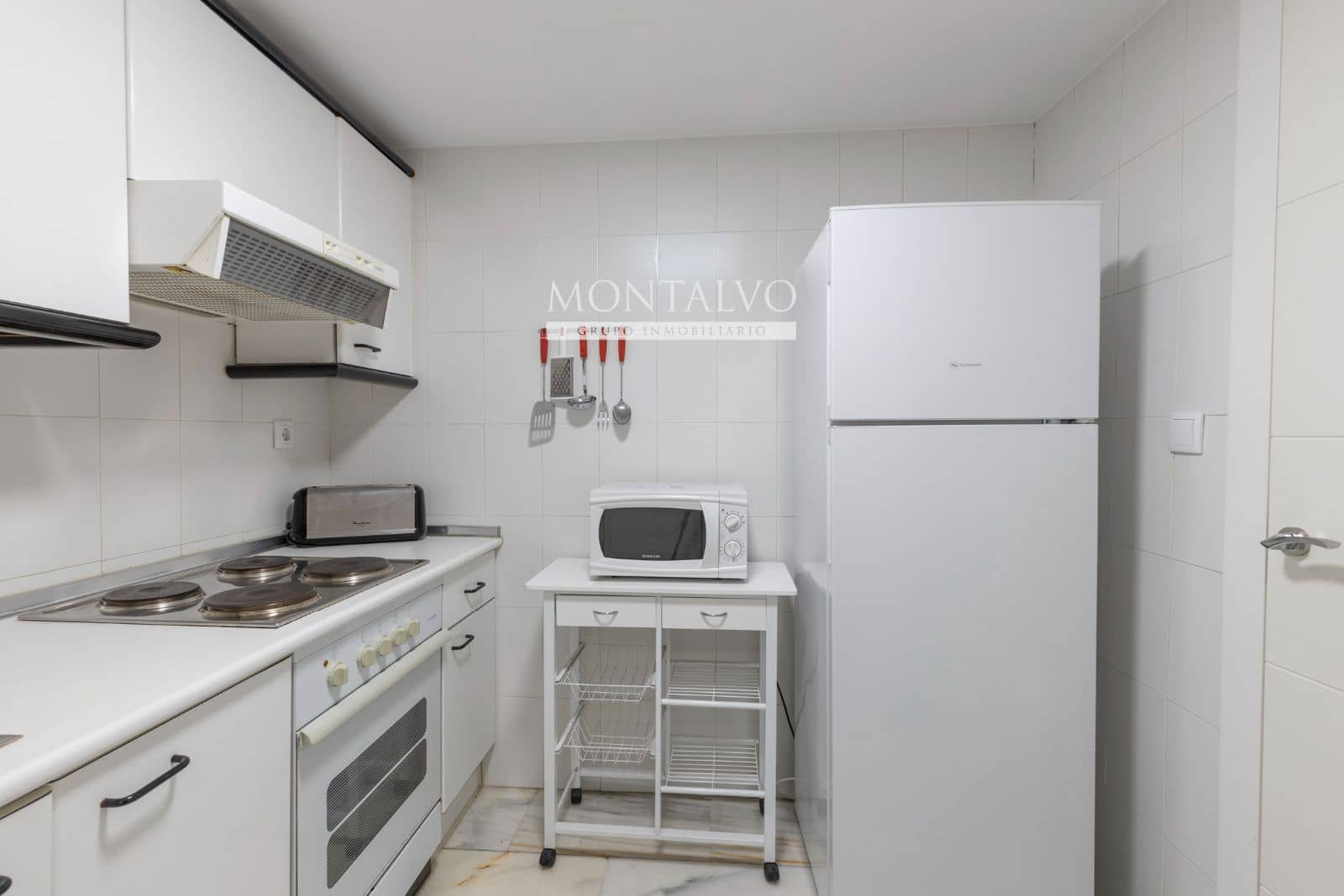 3 bedroom Flat for sale in Almunecar with pool garage - € 439,000 (Ref: 10160175)