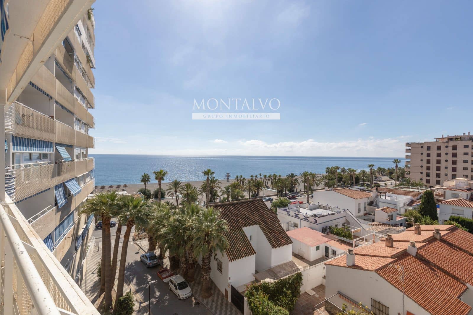 3 bedroom Flat for sale in Almunecar with pool garage - € 439,000 (Ref: 10160175)