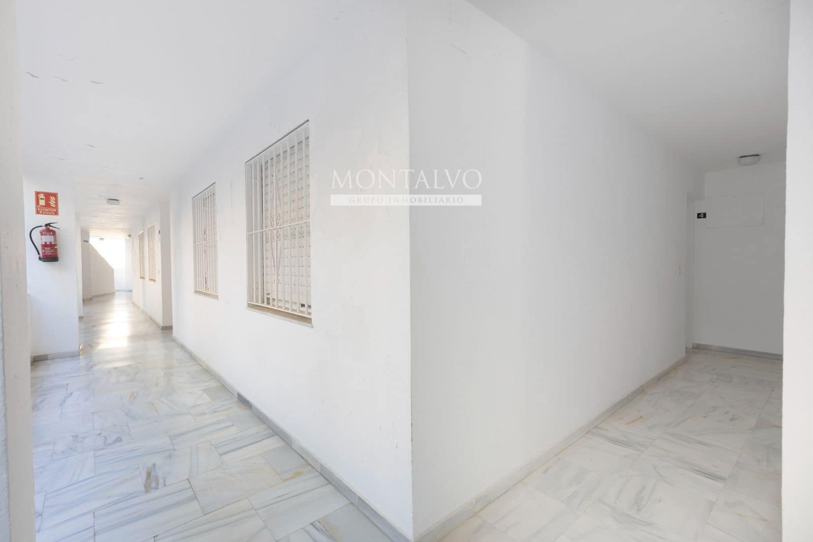 3 bedroom Flat for sale in Almunecar with pool garage - € 439,000 (Ref: 10160175)