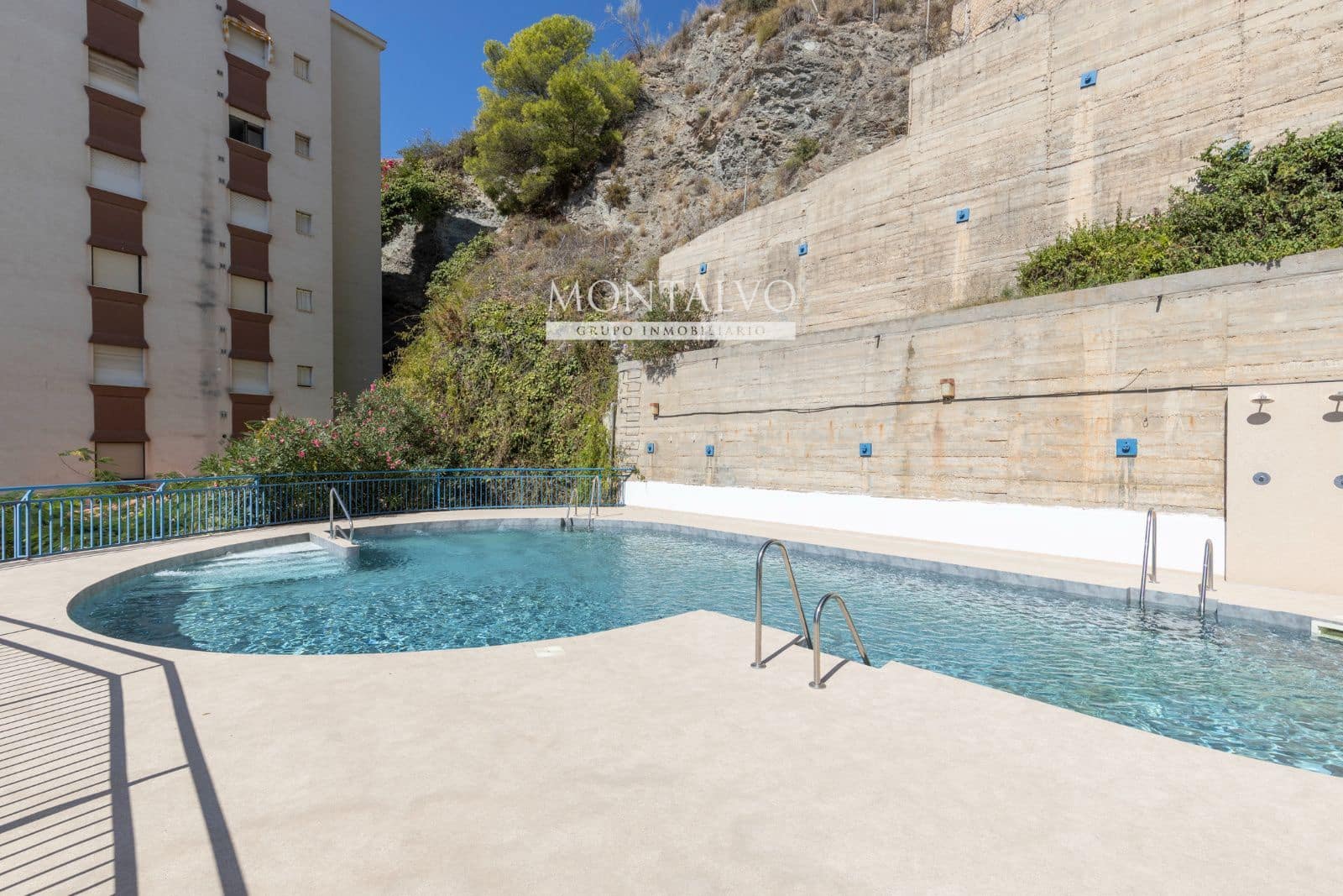 3 bedroom Flat for sale in Almunecar with pool garage - € 439,000 (Ref: 10160175)