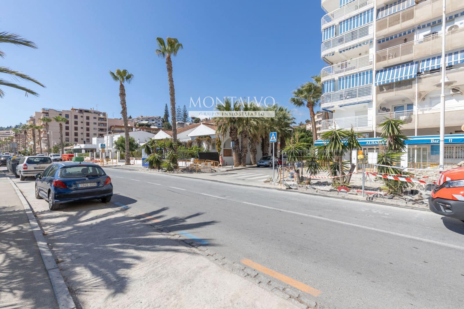 3 bedroom Flat for sale in Almunecar with pool garage - € 439,000 (Ref: 10160175)