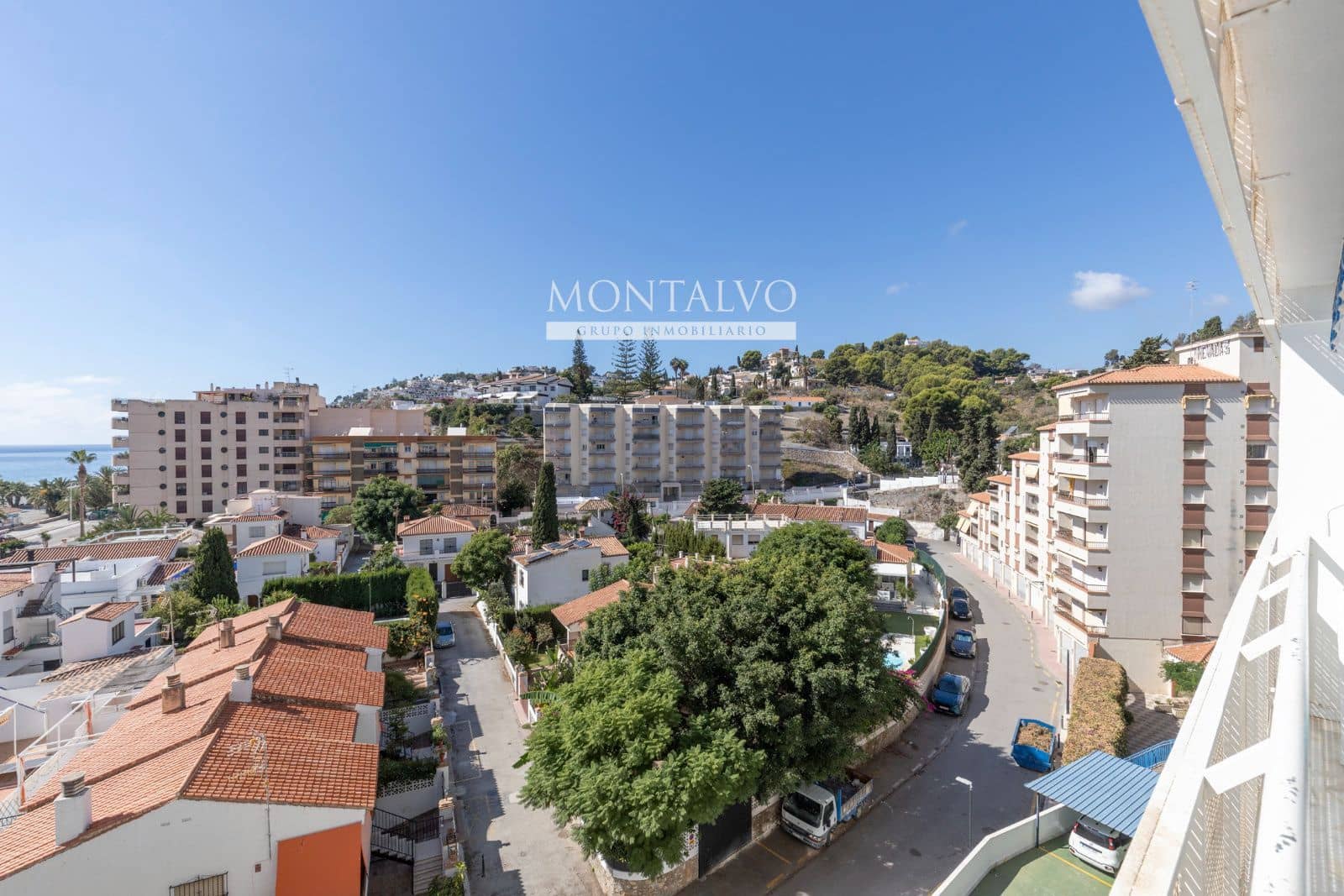 3 bedroom Flat for sale in Almunecar with pool garage - € 439,000 (Ref: 10160175)