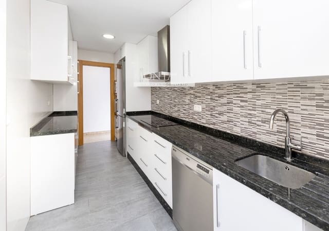 3 chambre Appartement à vendre à Cervantes, Grenade ville avec garage - 259 000 € (Ref: 10160647)