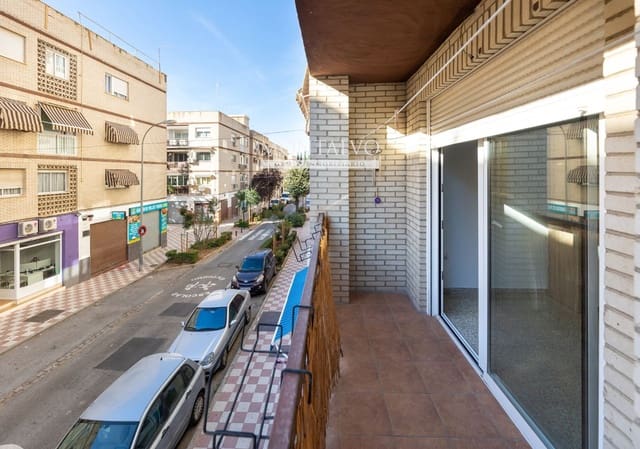 3 chambre Appartement à vendre à Cervantes, Grenade ville avec garage - 259 000 € (Ref: 10160647)