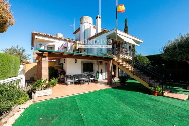 5 soveværelse Villa til salg i Las Gabias med swimmingpool garage - € 299.900 (Ref: 9398806)