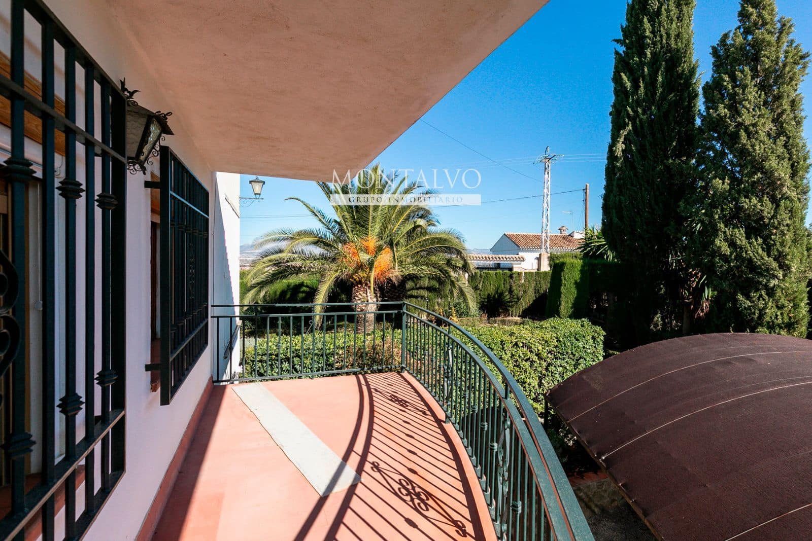 5 makuuhuone Huvila myytävänä paikassa Las Gabias mukana uima-altaan 
autotalli - 299 900 € (Ref: 9398806)