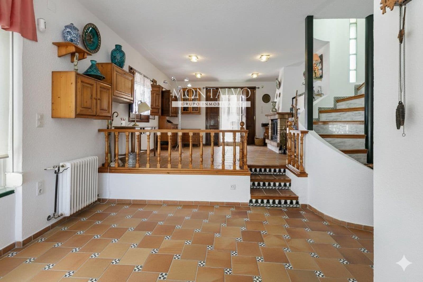 5 makuuhuone Huvila myytävänä paikassa Las Gabias mukana uima-altaan 
autotalli - 299 900 € (Ref: 9398806)