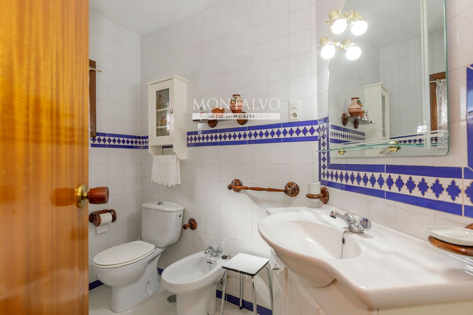 5 makuuhuone Huvila myytävänä paikassa Las Gabias mukana uima-altaan 
autotalli - 299 900 € (Ref: 9398806)