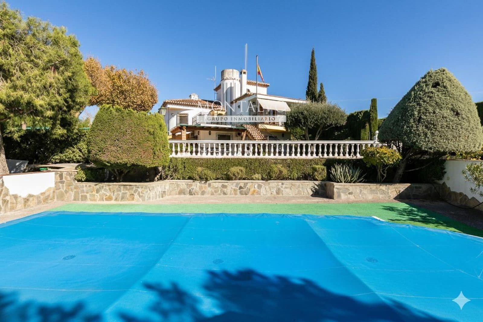 5 makuuhuone Huvila myytävänä paikassa Las Gabias mukana uima-altaan 
autotalli - 299 900 € (Ref: 9398806)