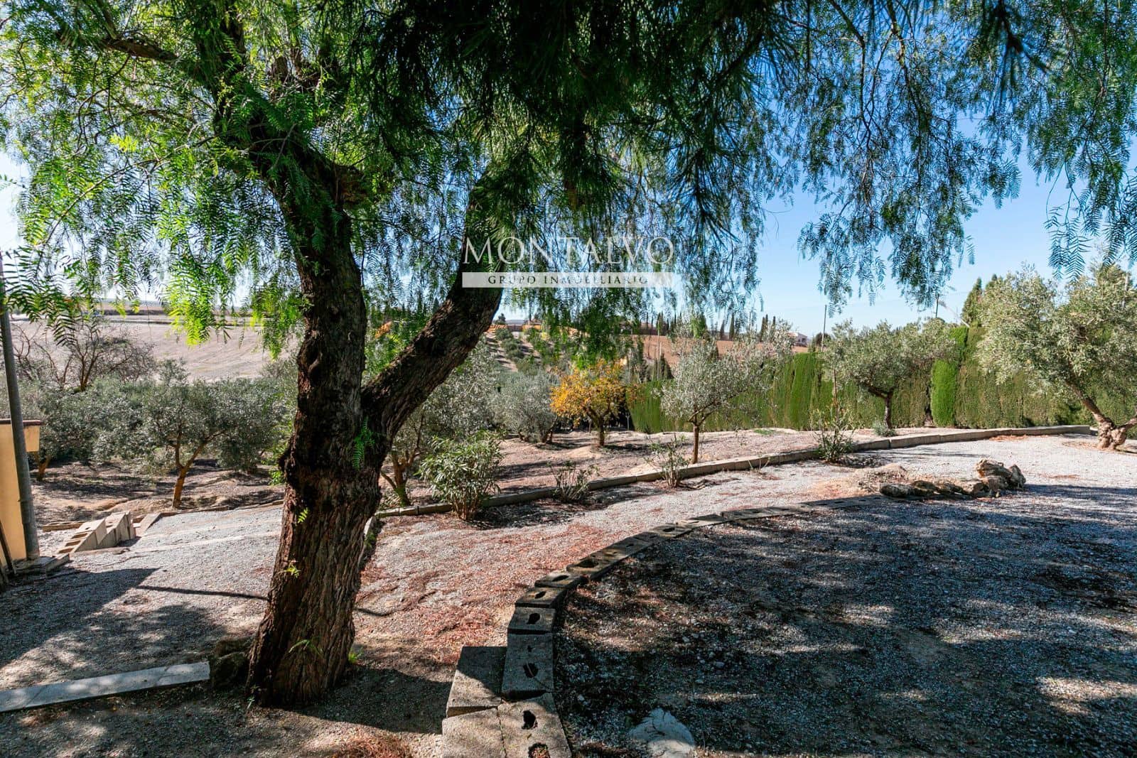 5 makuuhuone Huvila myytävänä paikassa Las Gabias mukana uima-altaan 
autotalli - 299 900 € (Ref: 9398806)