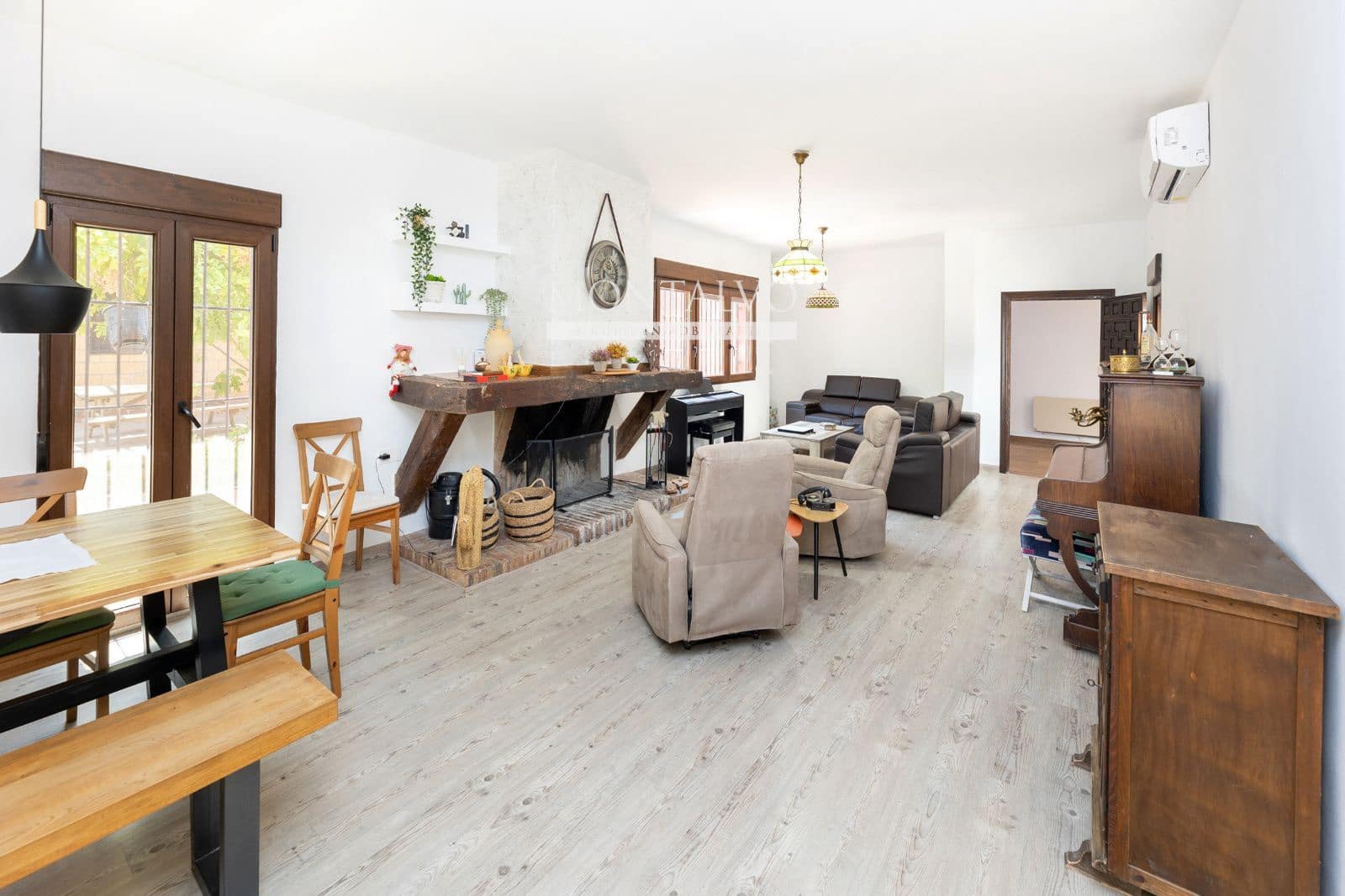 6 soveværelse Villa til salg i Las Gabias med swimmingpool garage - € 650.000 (Ref: 9398808)