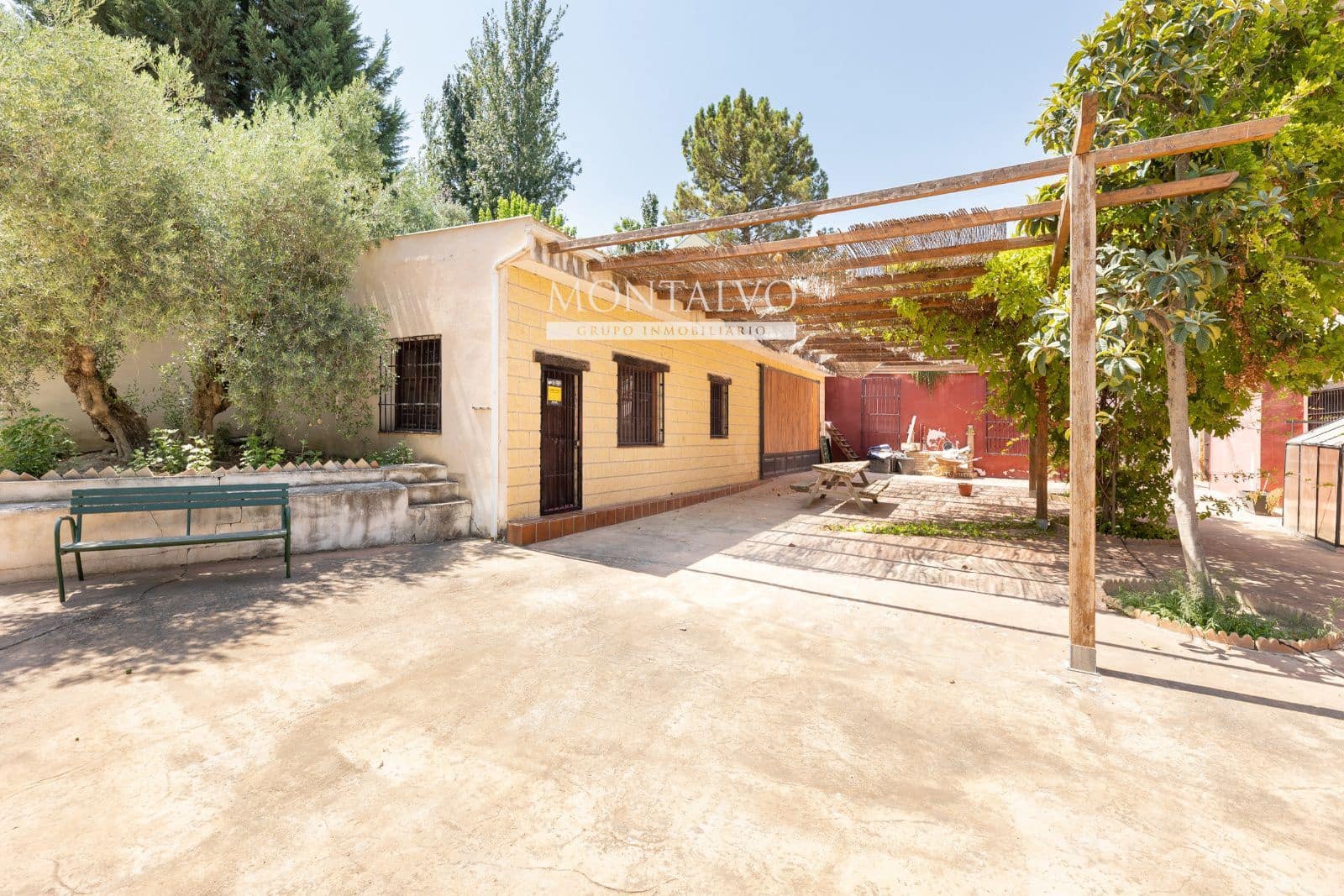 6 soveværelse Villa til salg i Las Gabias med swimmingpool garage - € 650.000 (Ref: 9398808)