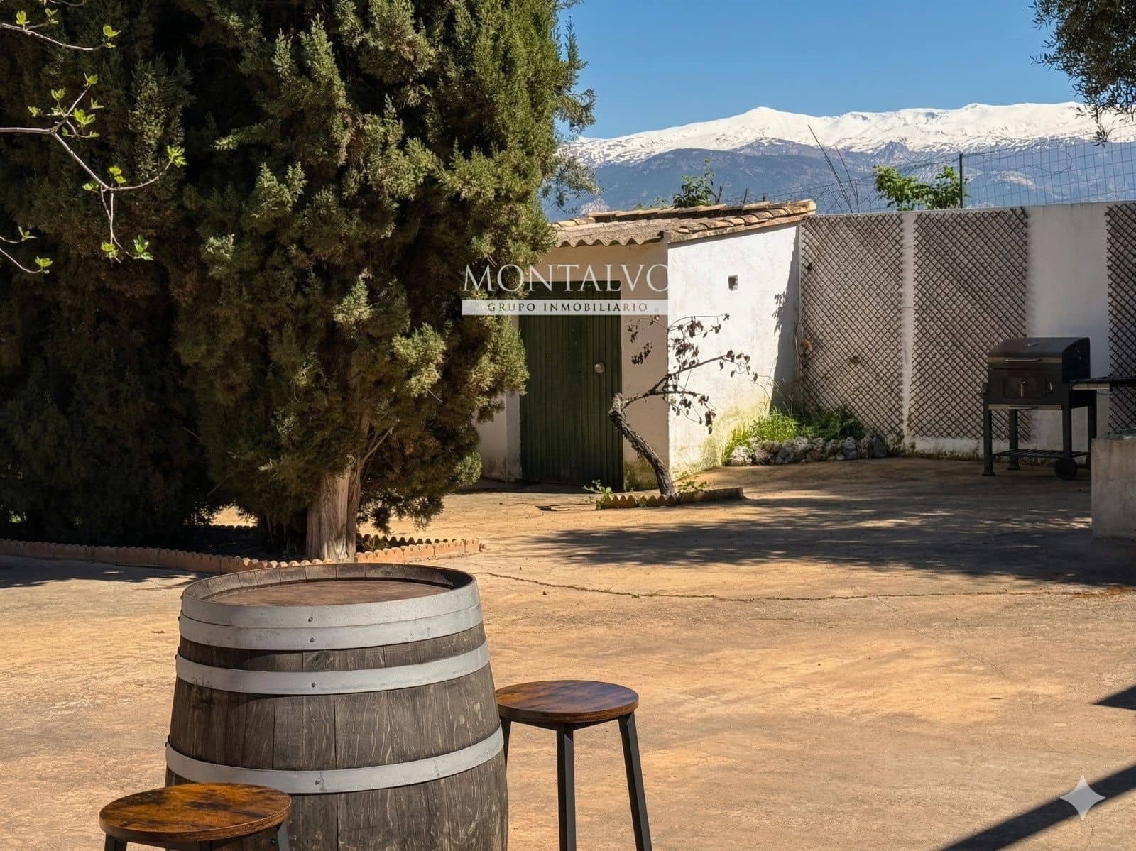 6 bedroom Villa for sale in Las Gabias with pool garage - € 650,000 (Ref: 9398808)