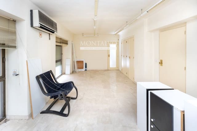 Commercial for sale in Figares, Granada city - € 110,000 (Ref: 9398852)