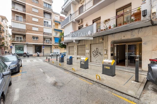 Commercial for sale in Figares, Granada city - € 110,000 (Ref: 9398852)