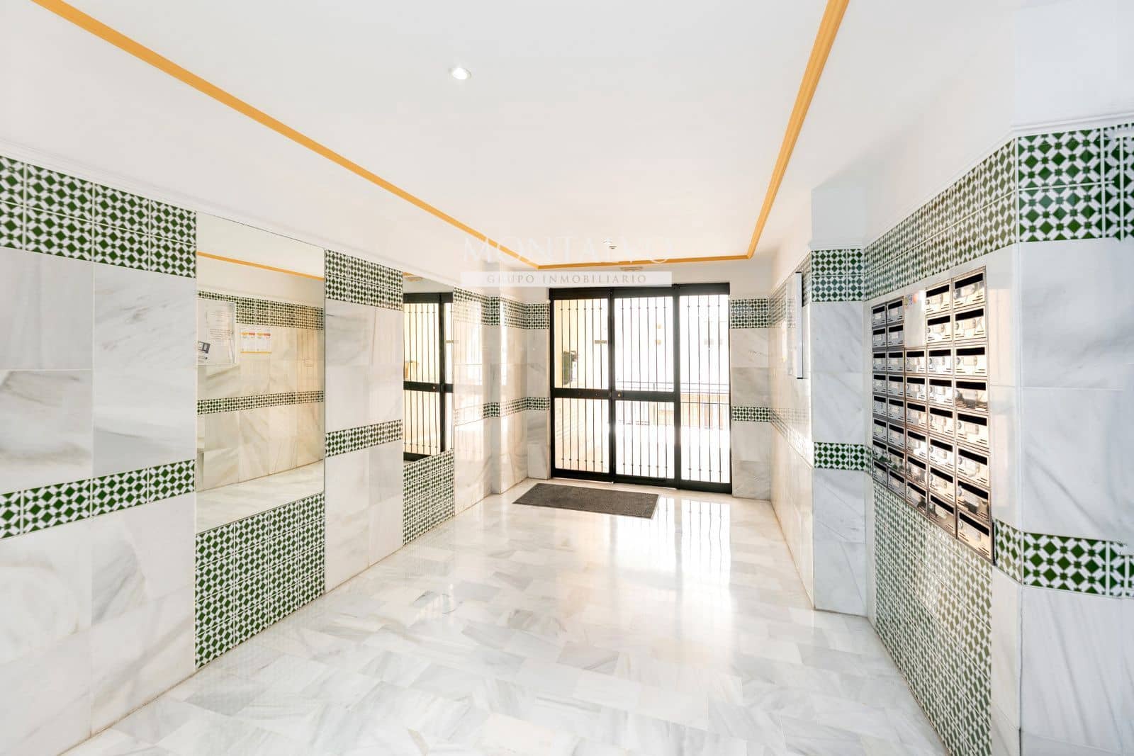 4 soveværelse Lejlighed til salg i Maracena med garage - € 249.900 (Ref: 9398855)