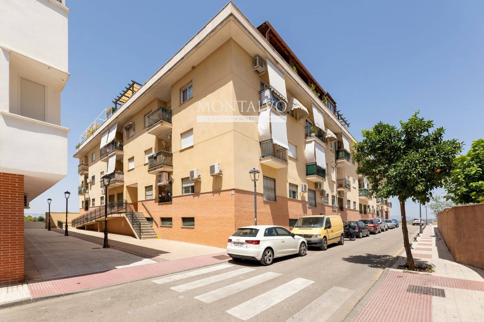 4 soveværelse Lejlighed til salg i Maracena med garage - € 249.900 (Ref: 9398855)