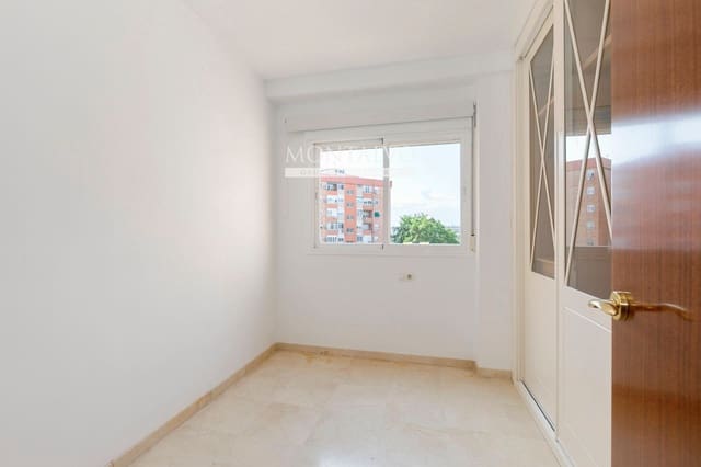 3 soveværelse Lejlighed til salg i Angustias - Chana - Encina, Granada by med garage - € 239.000 (Ref: 9398856)