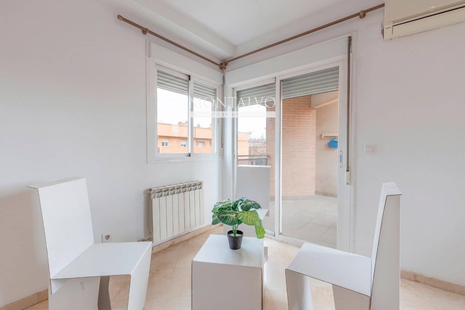 3 sypialnia Mieszkanie na sprzedaż w Miasto Grenada z garażem - 229 900 € (Ref: 9398856)