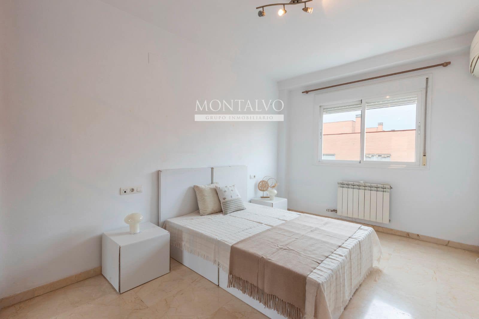 3 sypialnia Mieszkanie na sprzedaż w Miasto Grenada z garażem - 229 900 € (Ref: 9398856)