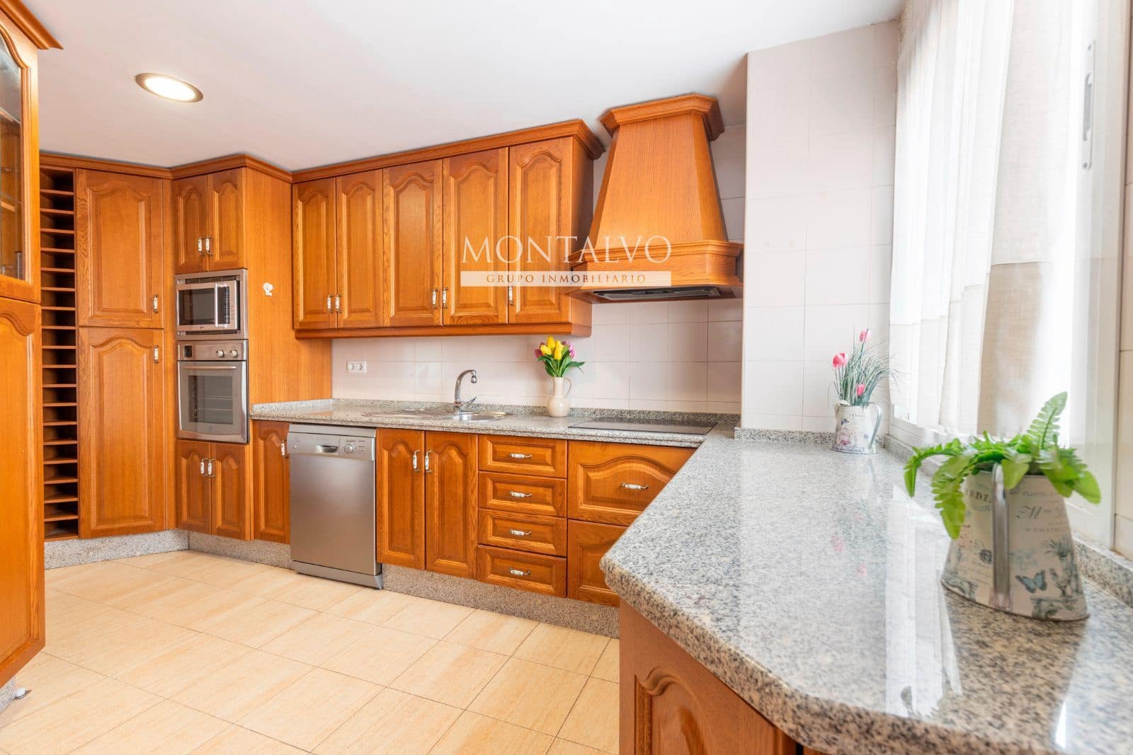 3 sypialnia Mieszkanie na sprzedaż w Miasto Grenada z garażem - 229 900 € (Ref: 9398856)