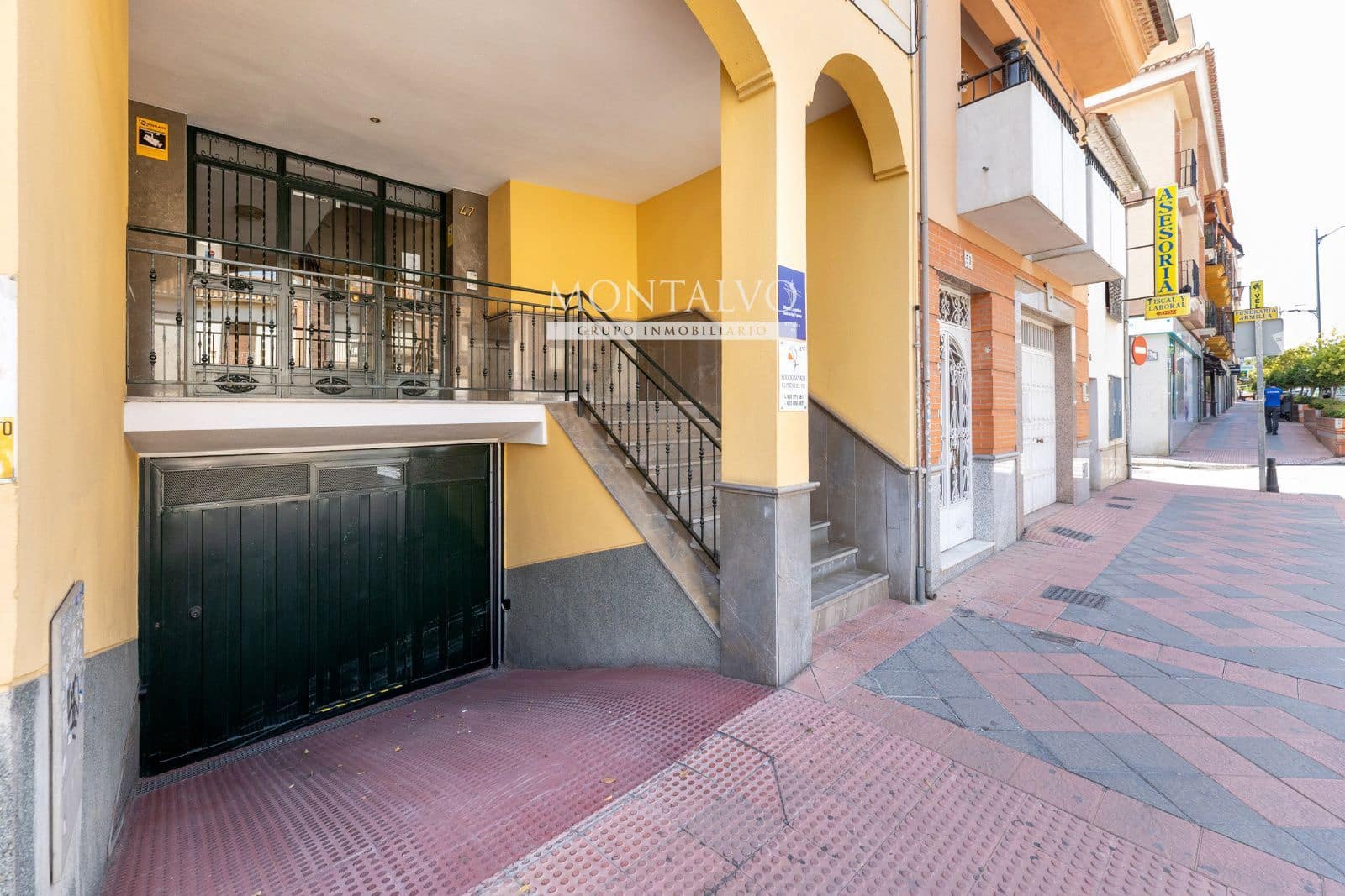 Kommersiell til salgs i Armilla - € 105 000 (Ref: 9398858)