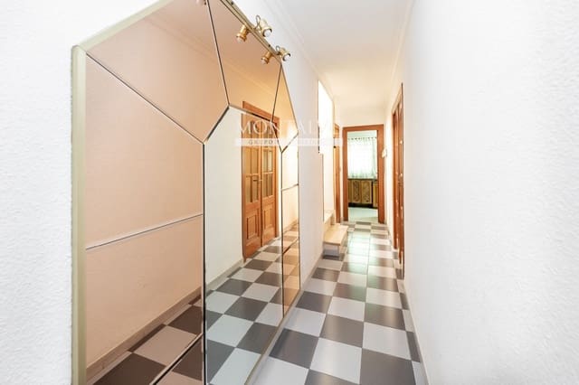 4 soverom Villa til salgs i Atarfe med garasje - € 195 000 (Ref: 9398859)