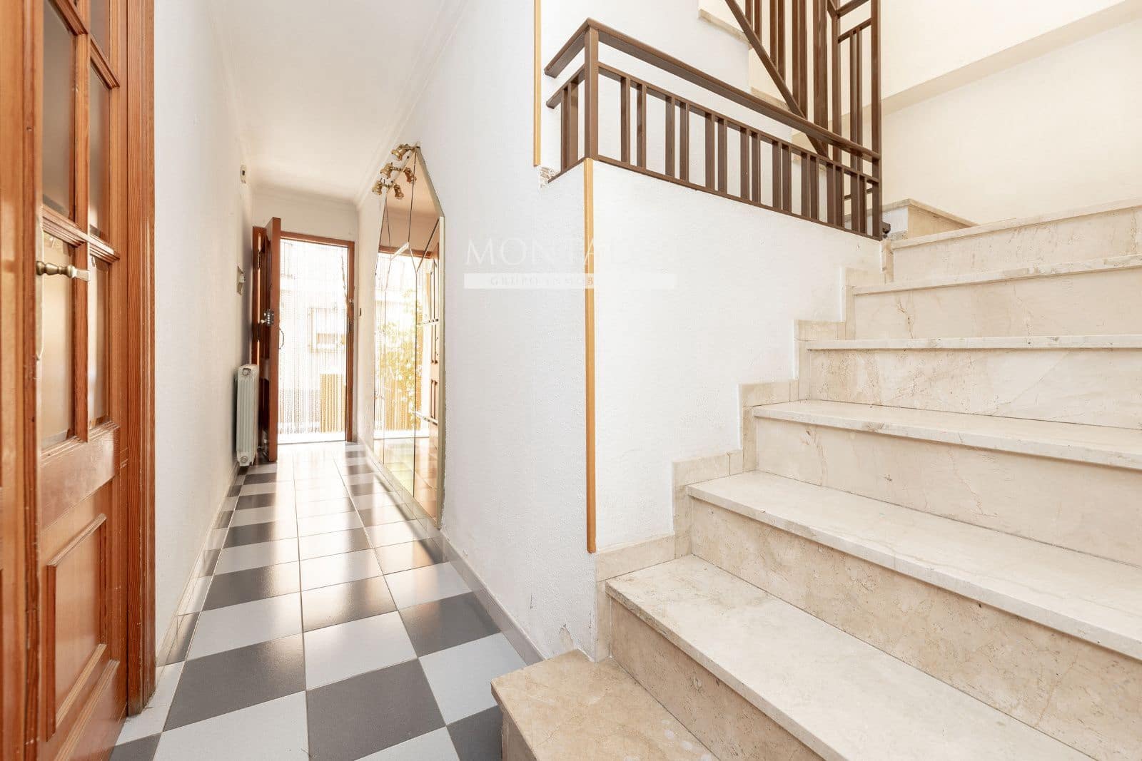 4 soverom Villa til salgs i Atarfe med garasje - € 195 000 (Ref: 9398859)