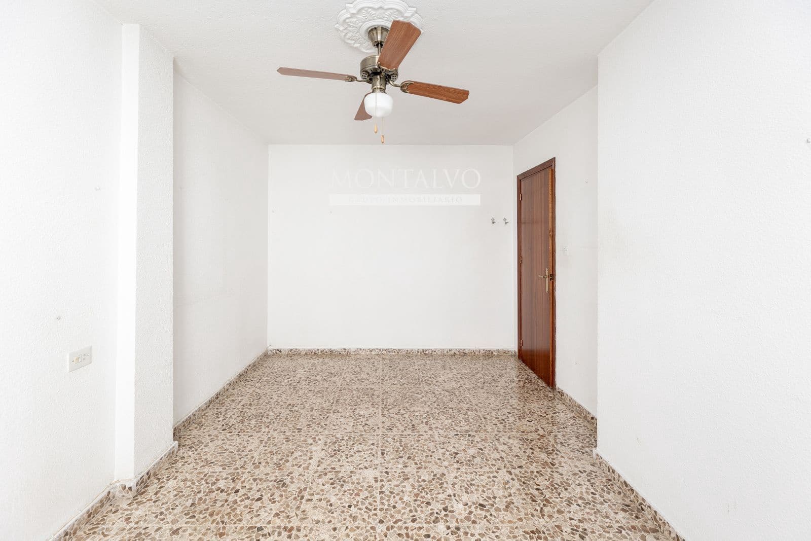 4 soverom Villa til salgs i Atarfe med garasje - € 195 000 (Ref: 9398859)