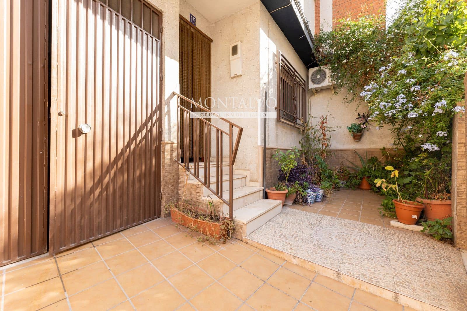 4 soverom Villa til salgs i Atarfe med garasje - € 195 000 (Ref: 9398859)