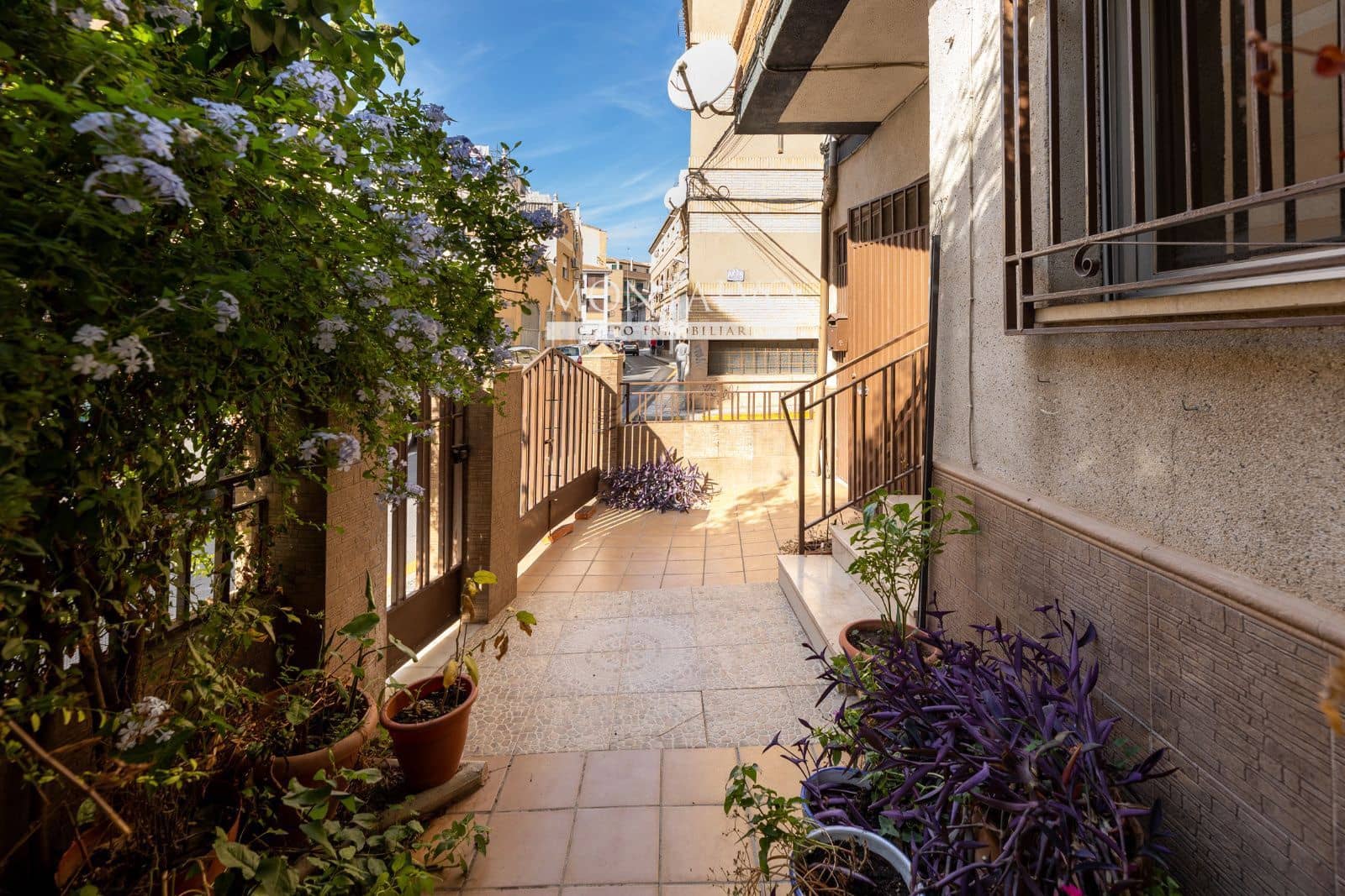 4 soverom Villa til salgs i Atarfe med garasje - € 195 000 (Ref: 9398859)