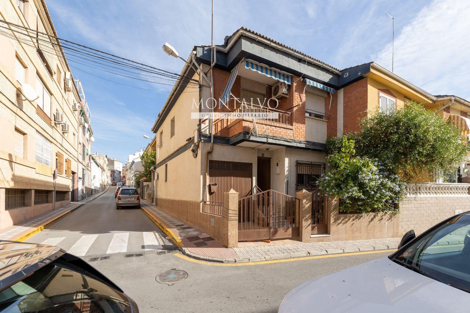 4 soverom Villa til salgs i Atarfe med garasje - € 195 000 (Ref: 9398859)