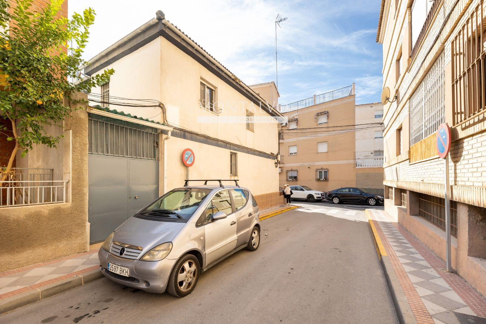 4 soverom Villa til salgs i Atarfe med garasje - € 195 000 (Ref: 9398859)