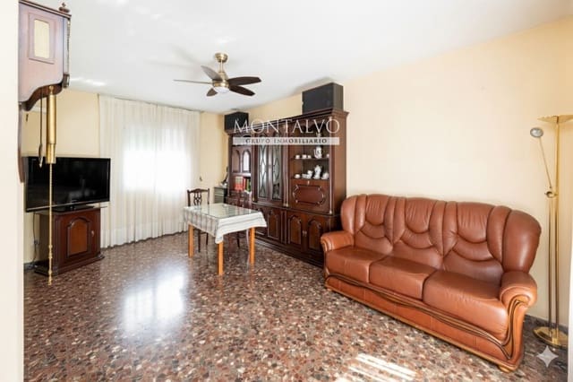 3 soveværelse Byhus til salg i Maracena med garage - € 239.000 (Ref: 9398860)