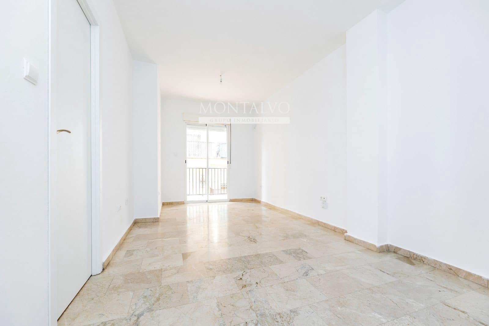 3 bedroom Flat for sale in Atarfe - € 165,000 (Ref: 9398866)