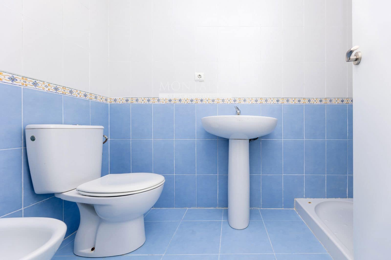 3 bedroom Flat for sale in Atarfe - € 165,000 (Ref: 9398866)