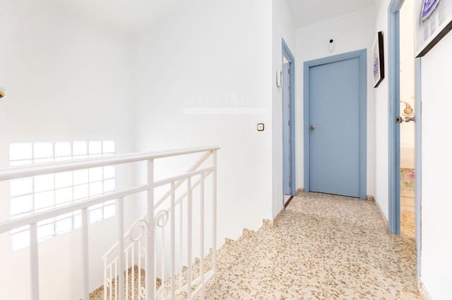 5 soveværelse Villa til salg i Puerto Lope, Moclín med garage - € 135.000 (Ref: 9398869)