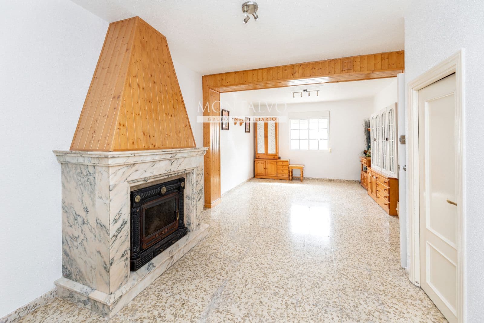 5 soveværelse Villa til salg i Puerto Lope med garage - € 135.000 (Ref: 9398869)