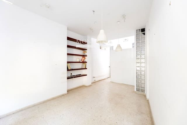 Commercial for sale in Albaicin, Granada city - € 90,000 (Ref: 9398873)