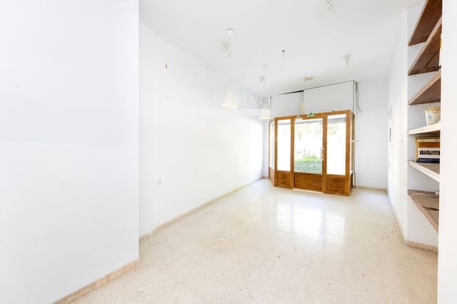 Commercial for sale in Albaicin, Granada city - € 90,000 (Ref: 9398873)