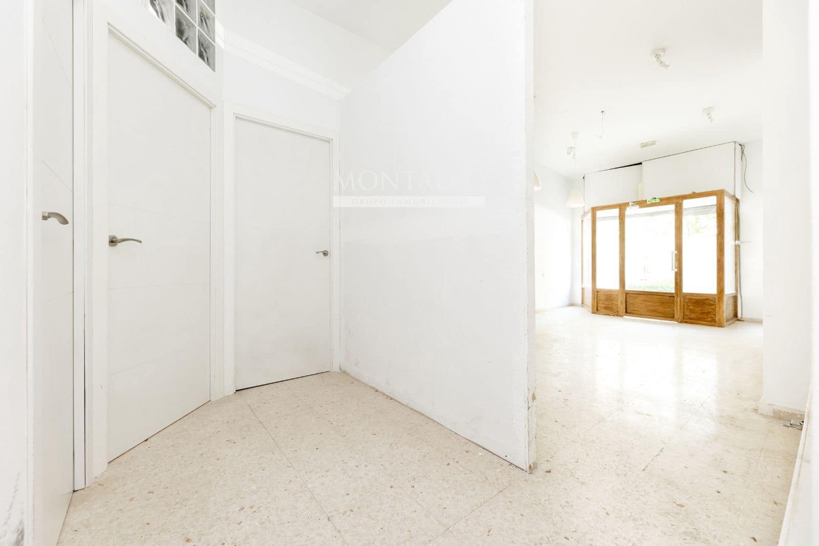 Commerciale in vendita in Granada citta - 90.000 € (Rif: 9398873)