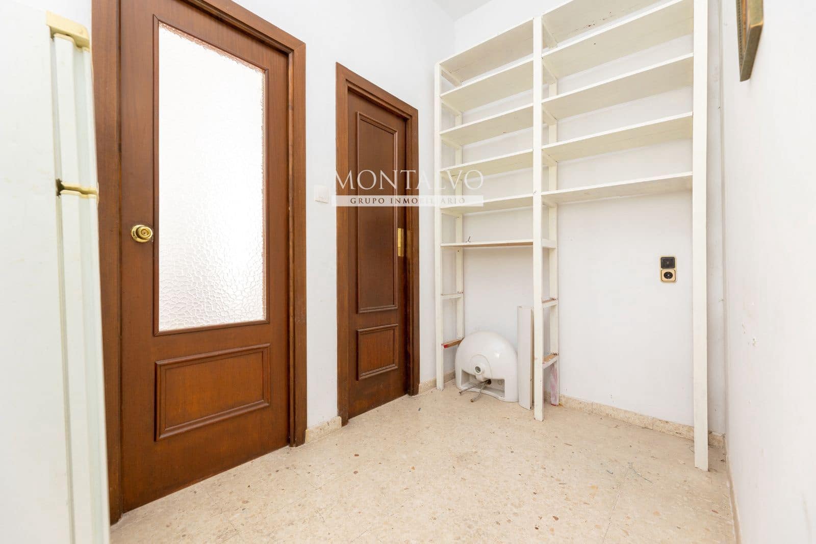Commerciale in vendita in Granada citta - 90.000 € (Rif: 9398873)