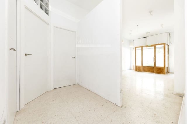 Commercial for sale in Albaicin, Granada city - € 90,000 (Ref: 9398873)