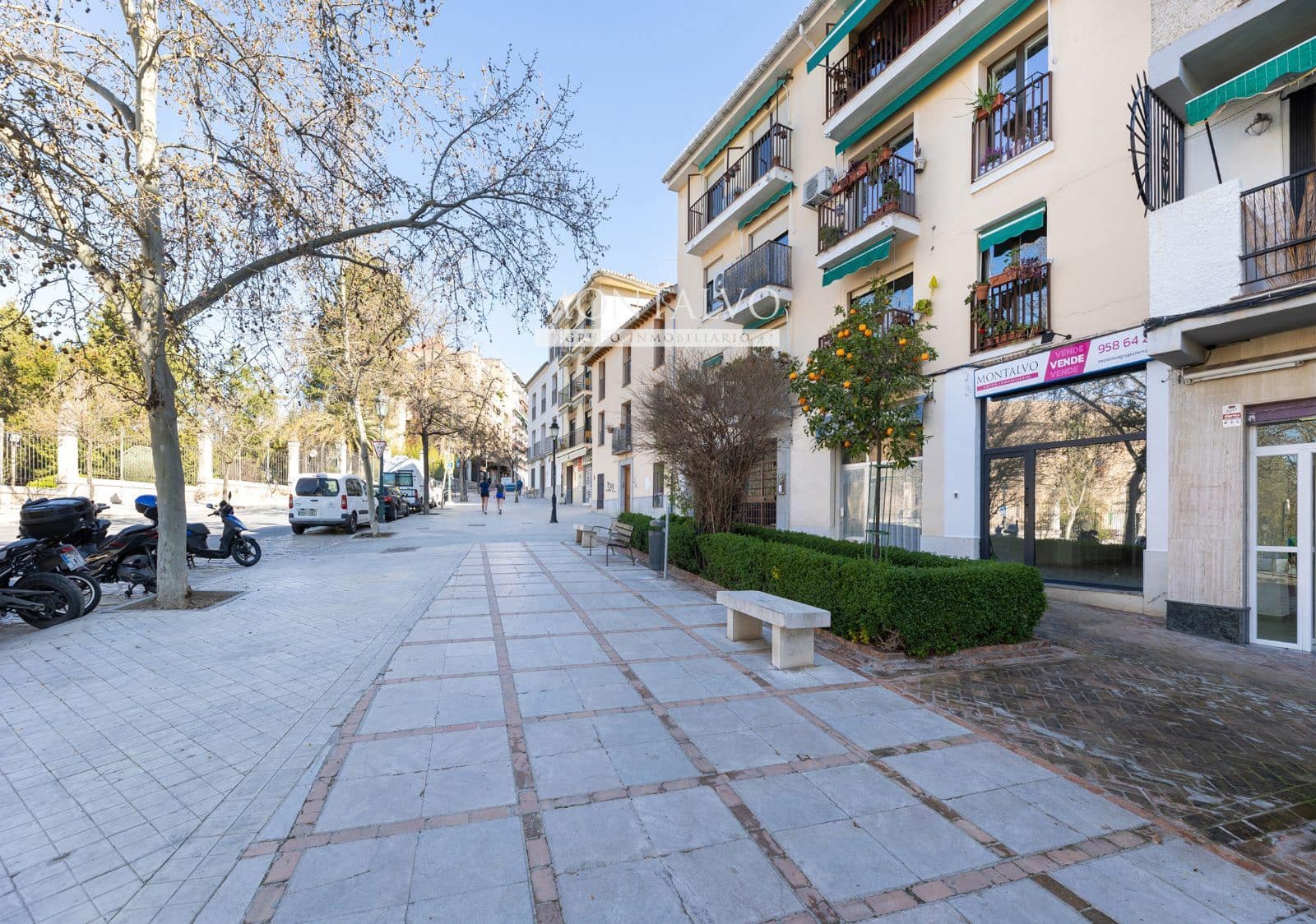 Comercial para venda em Granada cidade - 90 000 € (Ref: 9398873)