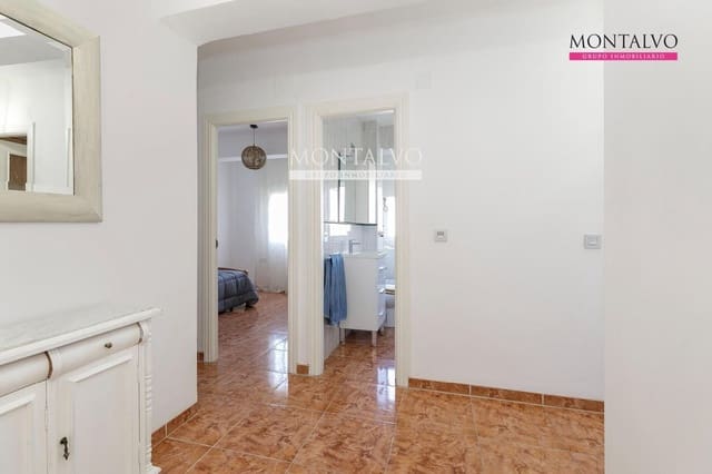 3 soveværelse Lejlighed til leje i Zaidin, Granada by - € 850 (Ref: 9398875)