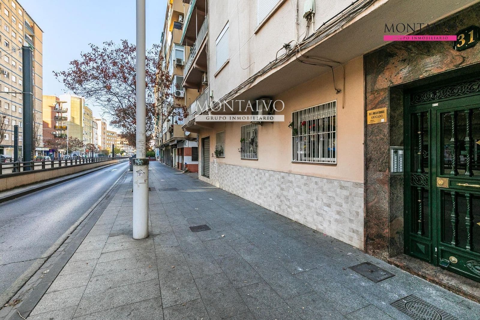 3 soveværelse Lejlighed til leje i Granada by - € 850 (Ref: 9398875)