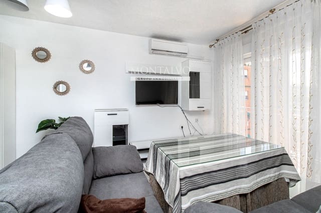 4 slaapkamer Flat te huur in Poligono Cartuja - La Paz, Granada stad - € 900 (Ref: 9398876)